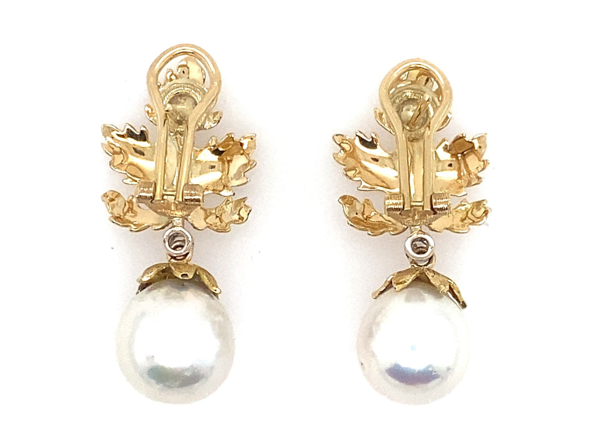 Buccellati, Cultured pearl and diamond brooch, ear clips and ring(Spilla,  anello e orecchini in diamanti e perle coltivate, Buccellati), Fine Jewels  & Watches: Milan, 2023