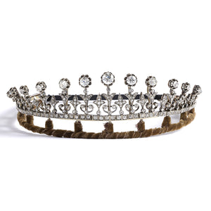 Importante Tiara in oro giallo e argento con diamanti taglio vecchio Kt. 12 circa