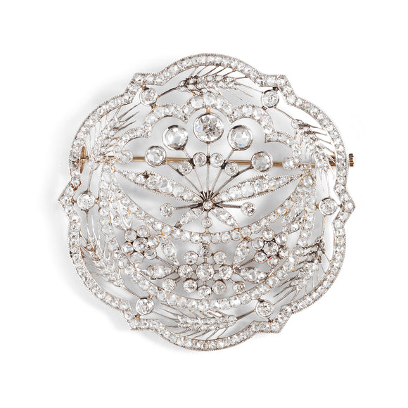 Edwardian platinum and diamond brooch pendant, 1900